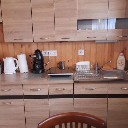 Matyas Apartman Tard Ngoại thất bức ảnh